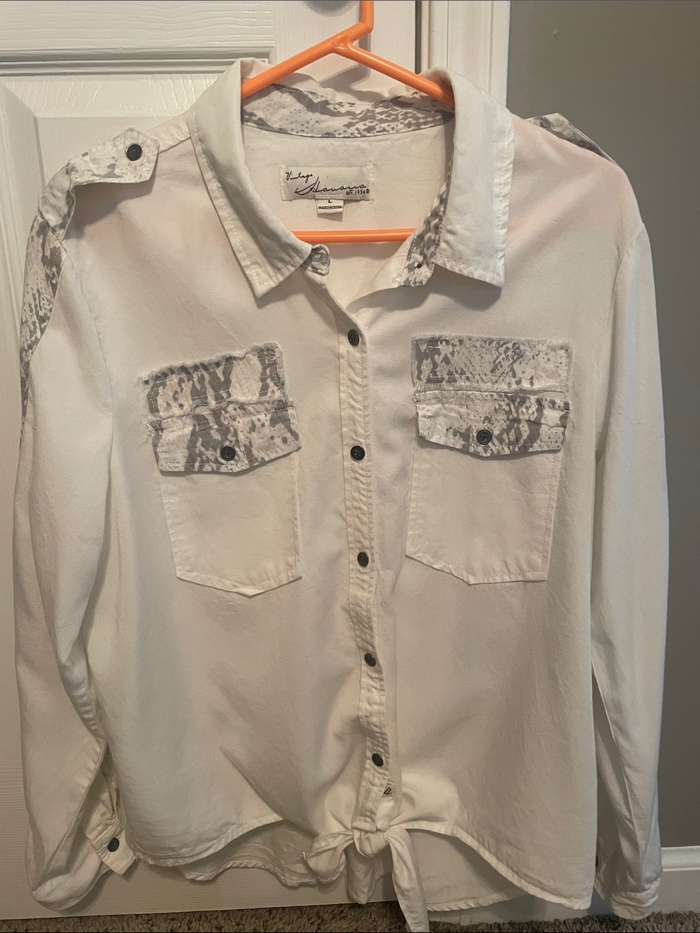 Vintage Havana Est. 1954 Button-Front Tie-Hem Blouse with Snakeskin Accents Sz L
